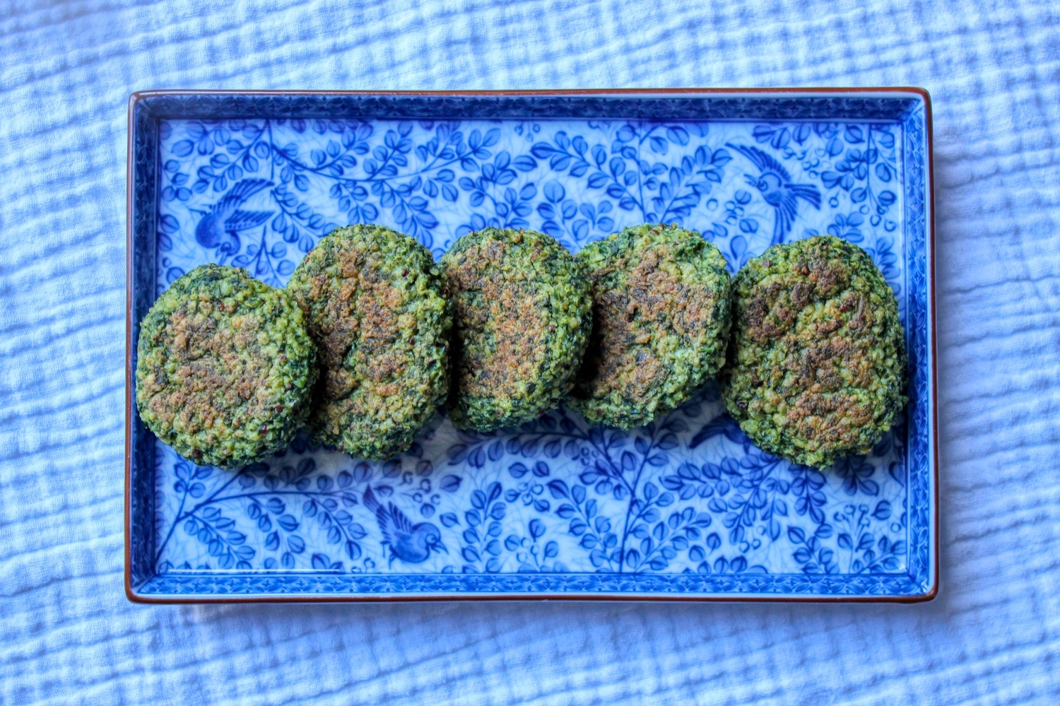 Spinach bulgur fritters